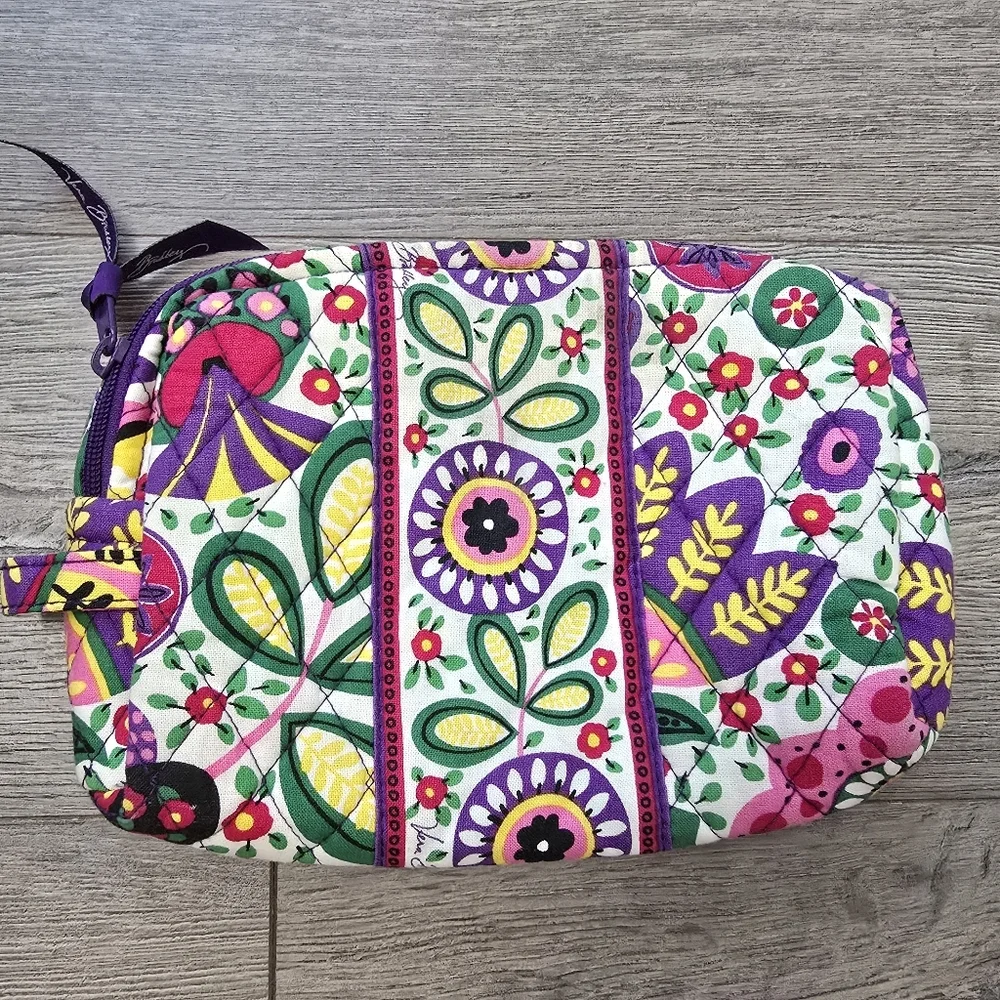 Vera Bradley Zipper Cosmetic Bag Floral Colorful Travel Vacation Beach Pool